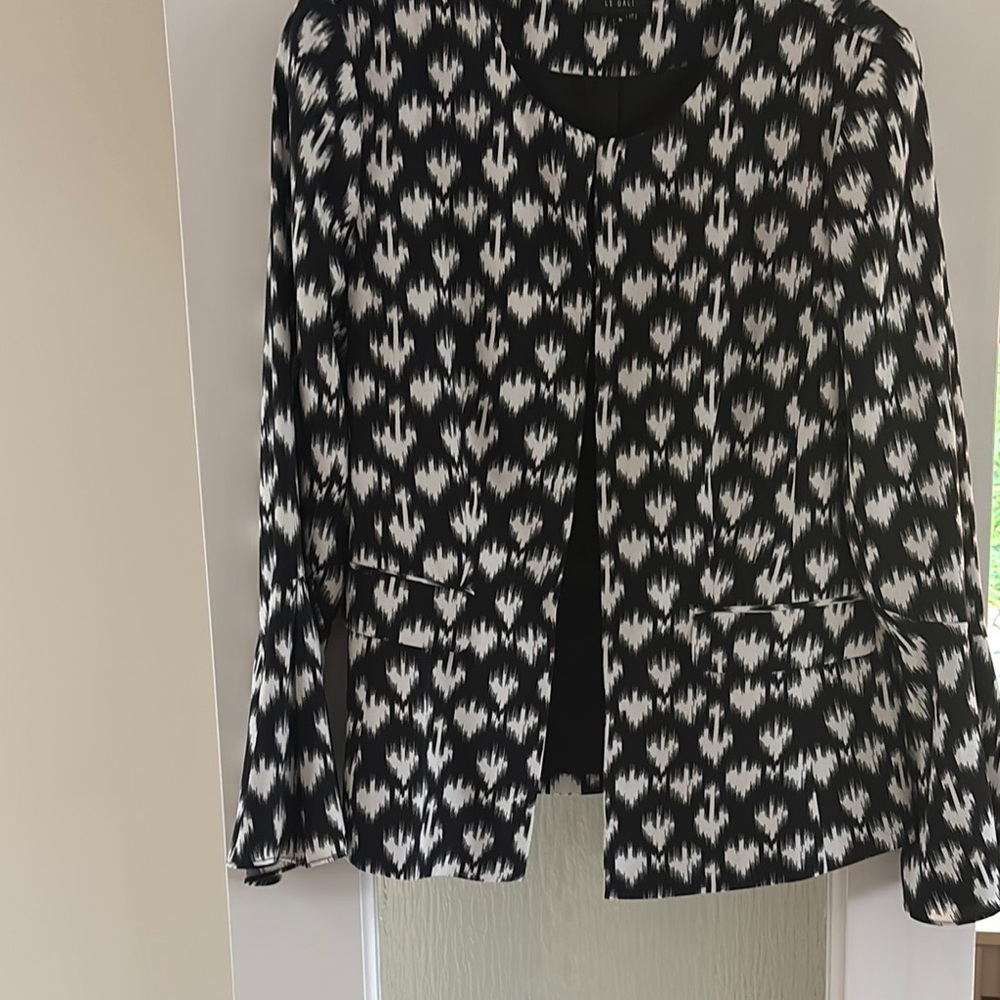 Black and White Patterned Women's Blazer